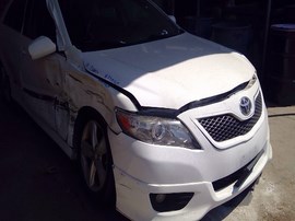 2011 TOYOTA CAMRY, WHITE, SE, 2.5L, AT,   Z25165